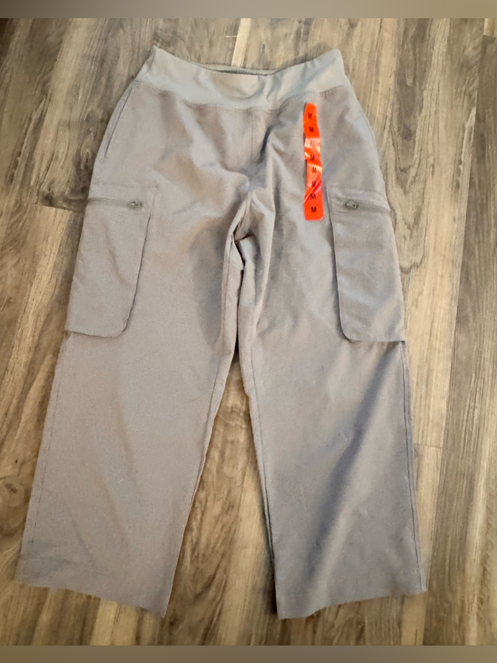 Sage Wide-Leg Cargo Capris in Light Gray